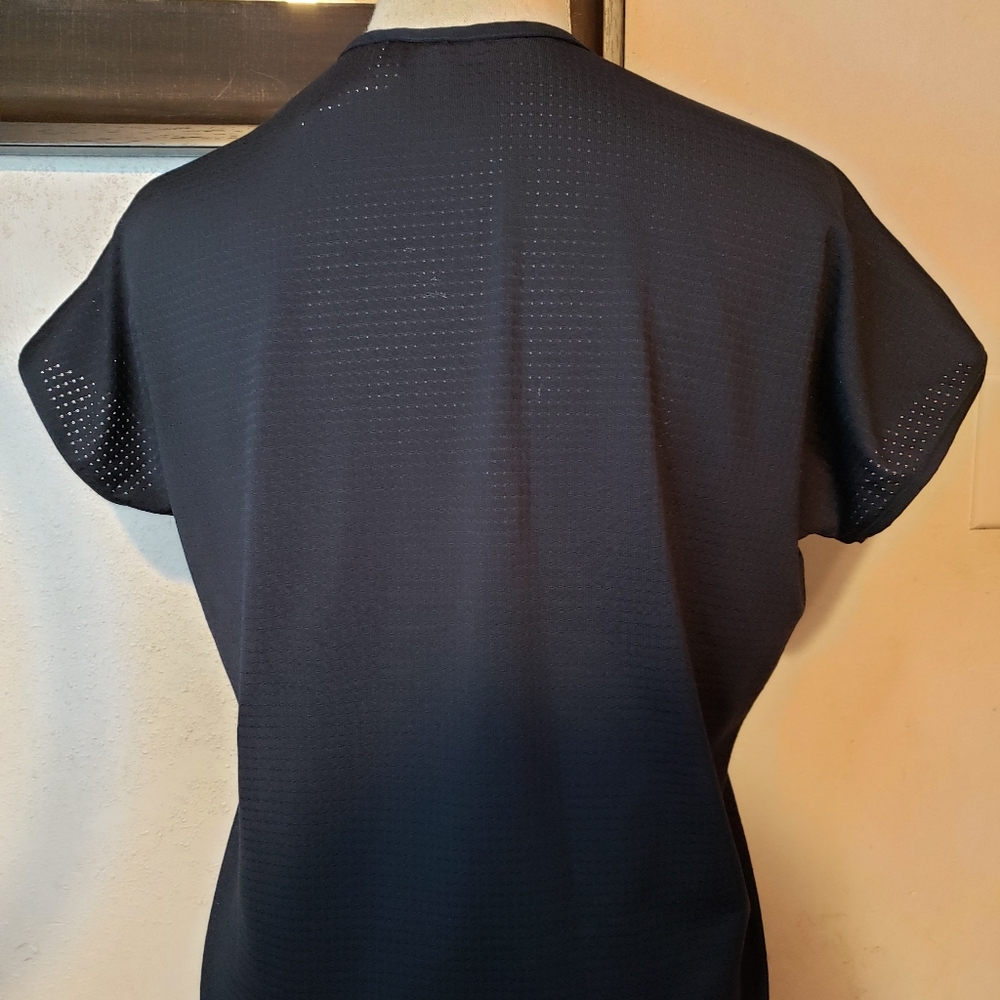 Nike Performance Top - Picture 3 of 6